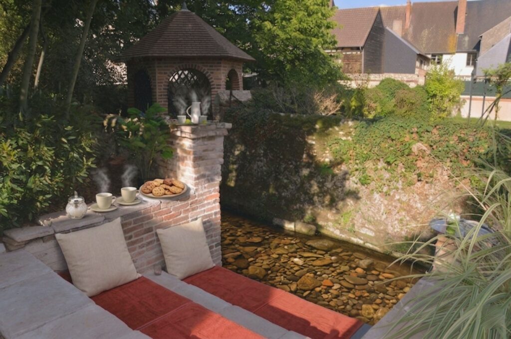 rivière, bain de soleils - 1